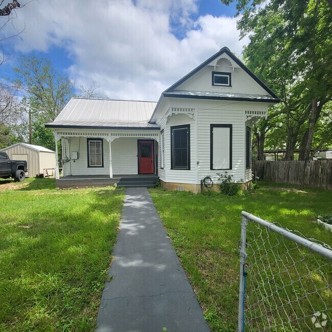 Apartments For Rent in Yorktown, TX 1 Rentals