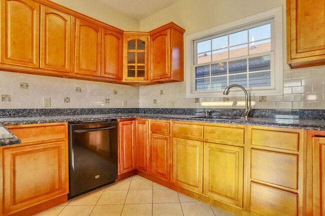 Building Photo - 24 Emerson Ave