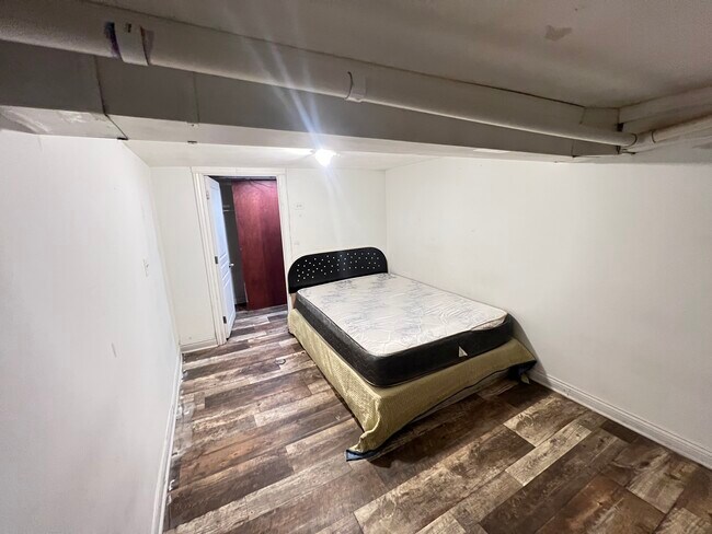 Foto del edificio - 3960 S Western Ave