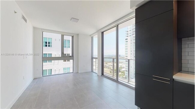 Foto del edificio - 227 NE 2nd St