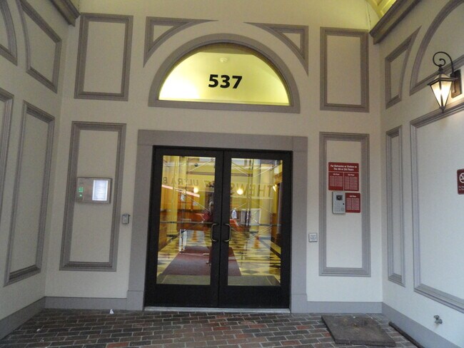 Foto del edificio - 537 Congress St