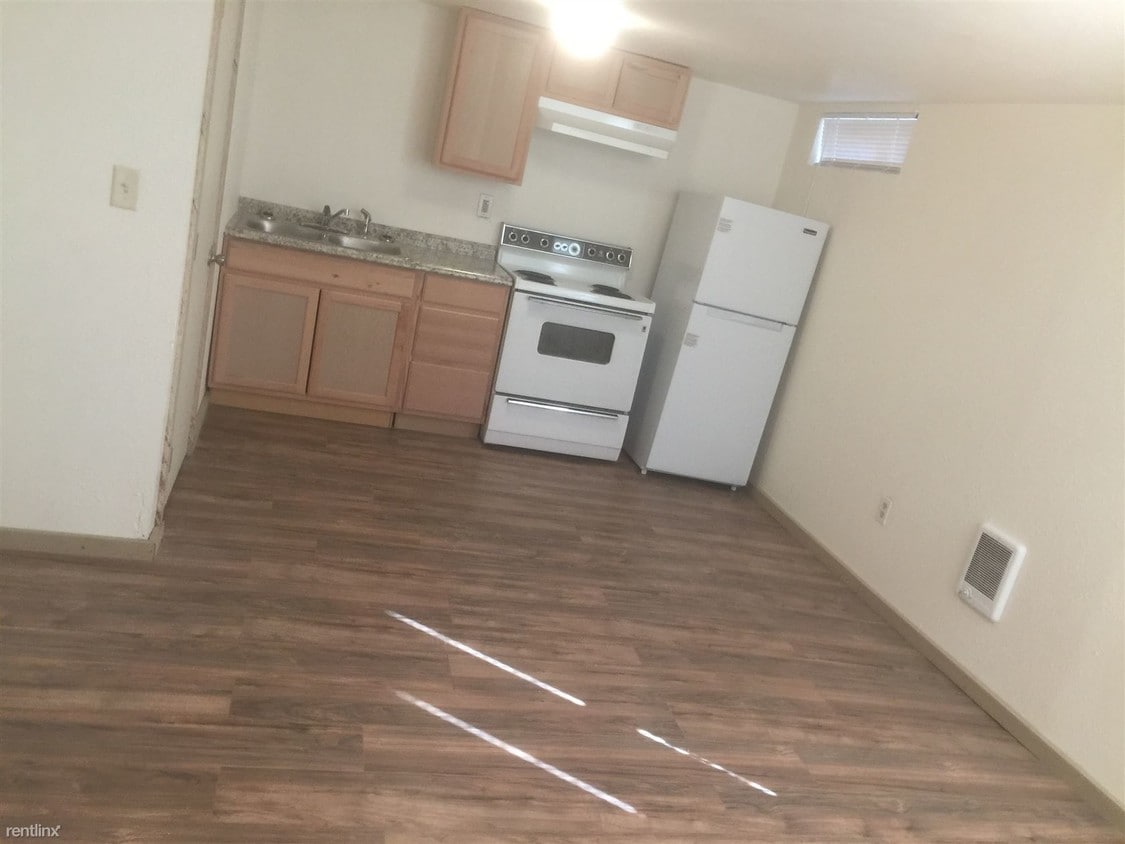 Primary Photo - 1403 6th Ave
