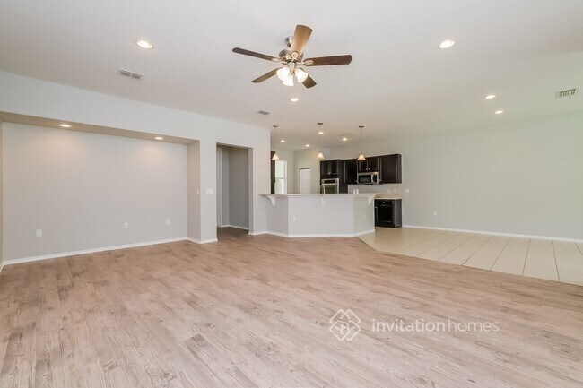 Foto del edificio - 4437 Fieldview Cir