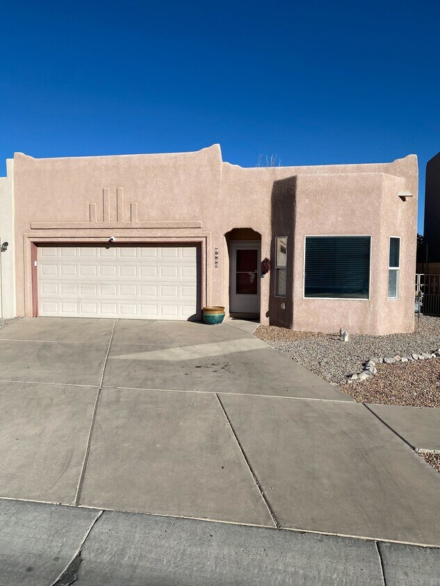 4108 Ojos Negros Dr NW, Albuquerque, NM 87120 House Rental in