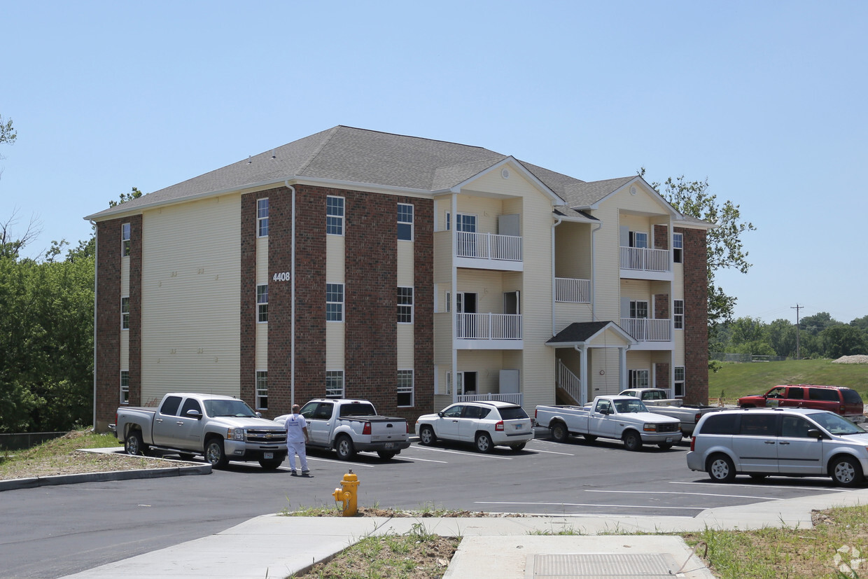 Primary Photo - Captiva Crossing Apartments