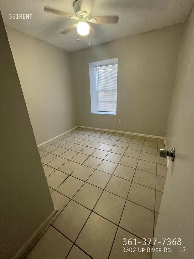 Foto del edificio - 3302 Up River Rd