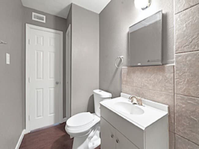 Foto del edificio - 3031 Sumpter St