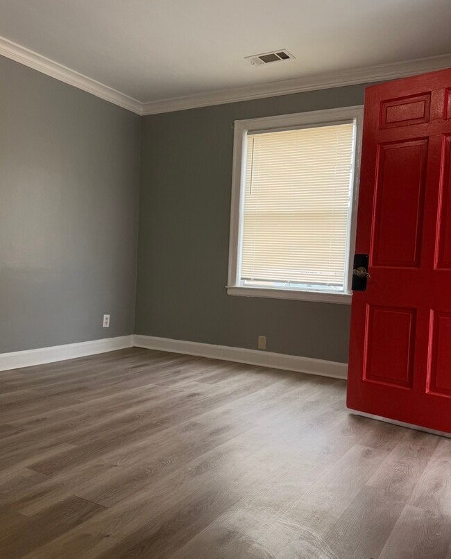 Building Photo - 2483 Lowell Ave