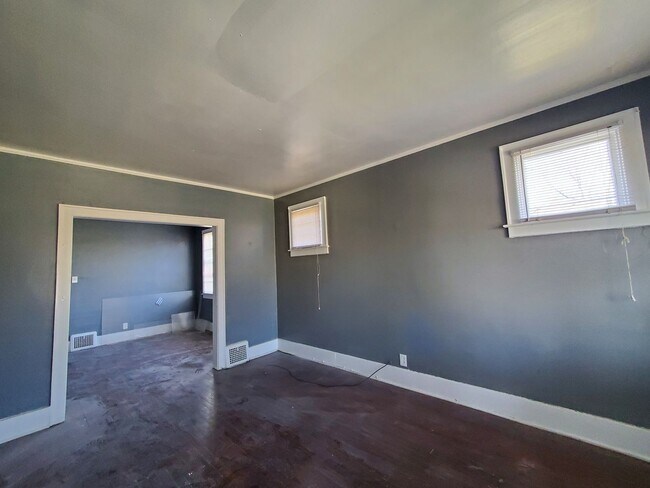 Building Photo - 9369 Genessee St