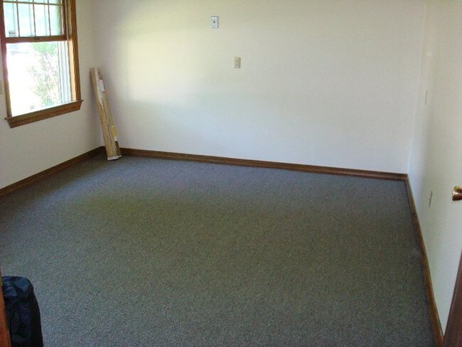 Dormitorio - 71 Center Rd