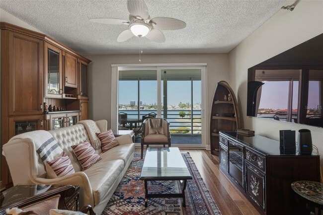 Foto del edificio - 7872 Sailboat Key Blvd S