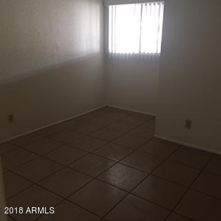 Foto del edificio - 6713 W Palmaire Ave