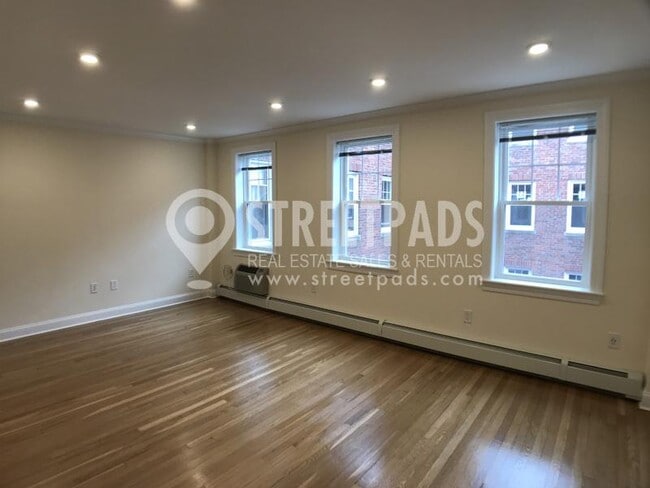 1 bedroom in Brookline MA 02446 - 1 bedroom in Brookline MA 02446 Apartment