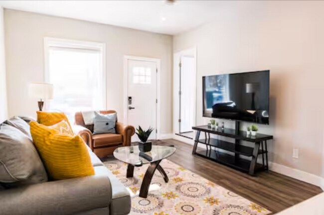 Foto del edificio - 814 W Arapahoe Ave