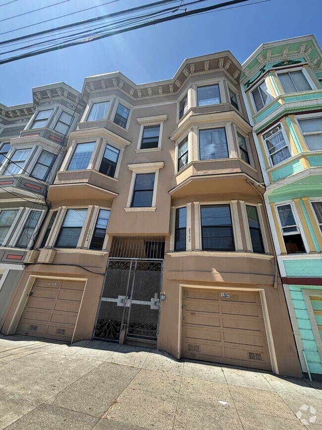 Building Photo - 2264 Bryant St