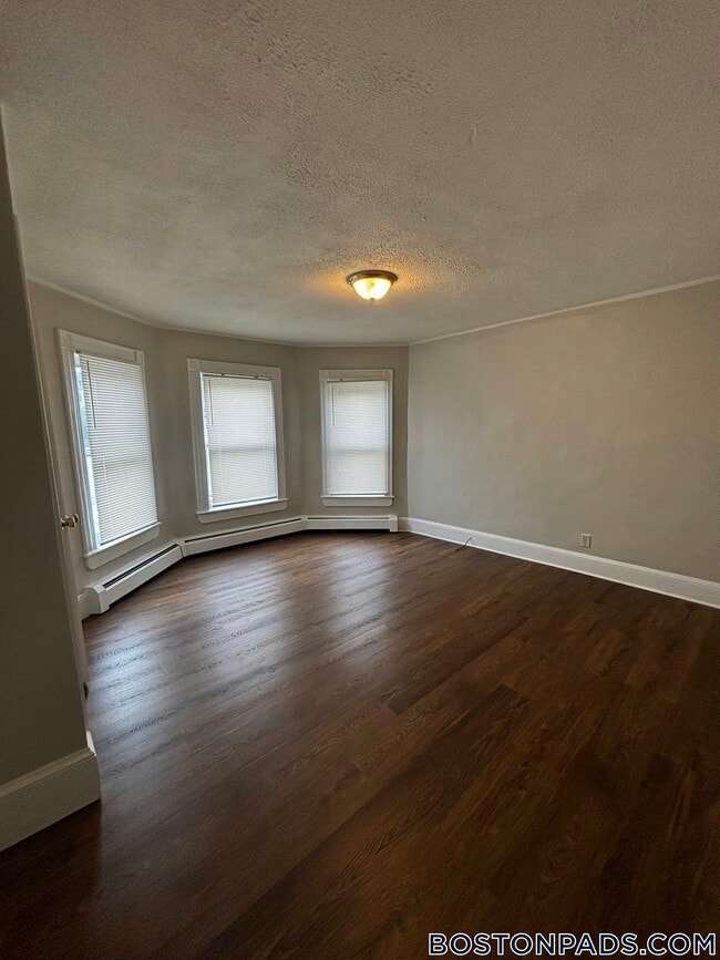 Building Photo - 45 Sturbridge St