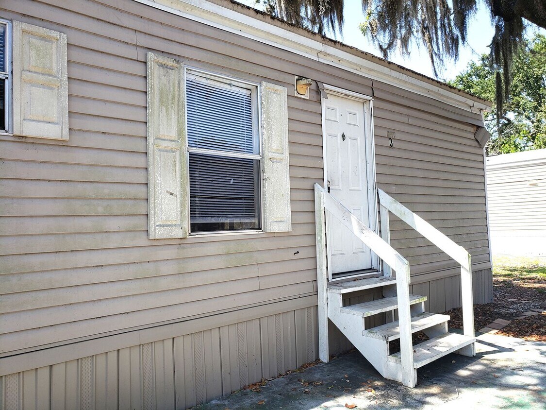 Foto principal - Two-Bedroom Home in Winter Haven