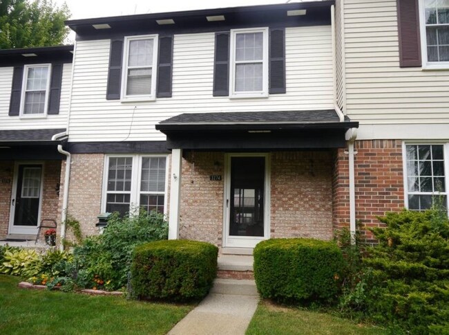Building Photo - 3274 Alpine Dr
