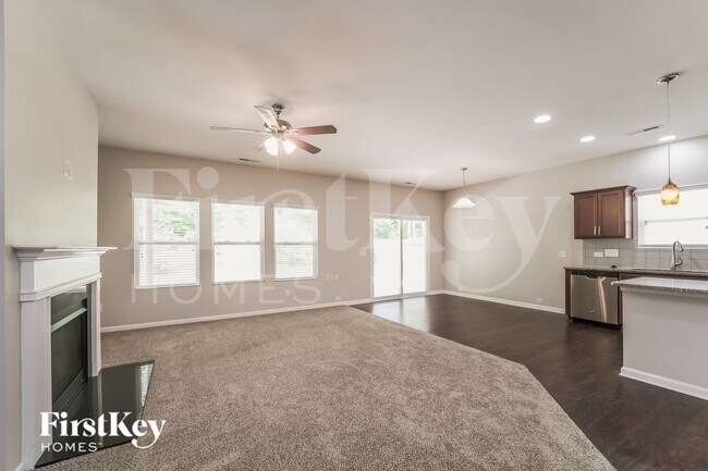 Building Photo - 12810 Swann Branch Dr