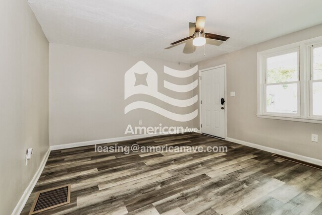 Foto del edificio - 1340 Sale Ave