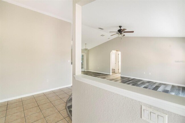 Foto del edificio - 26405 Trinilas Dr