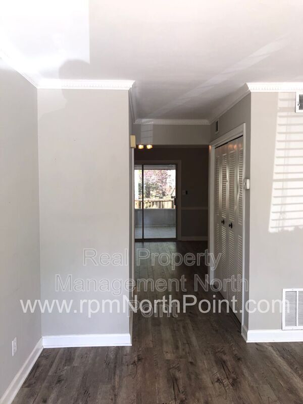 Foto del edificio - 676 Anderson Walk