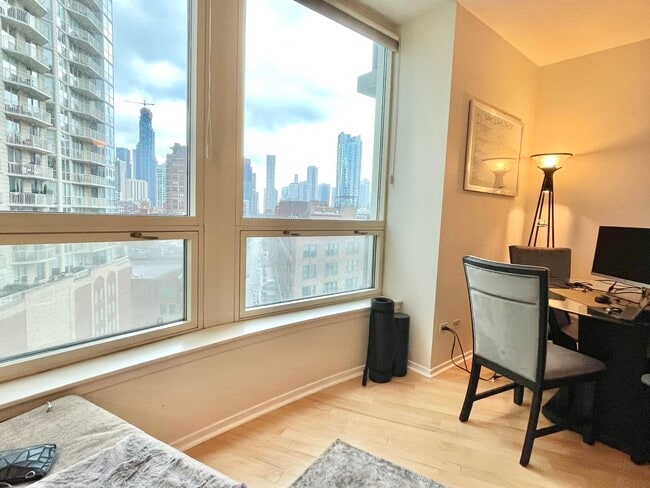 Foto del edificio - 600 N Kingsbury St