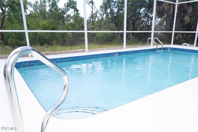 Foto del edificio - 1784 Bunting Ln