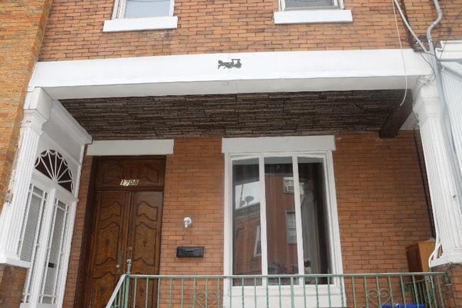 Building Photo - 1708 Mifflin St