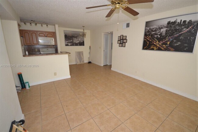 Building Photo - 2796 S University Dr
