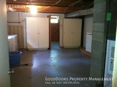 Building Photo - 117 Langley St