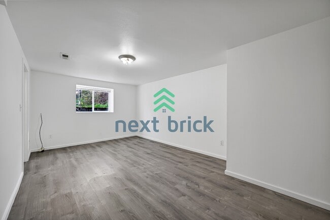 Building Photo - 2-bedroom, 1-bath basement unit