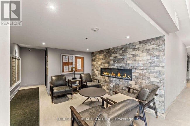 Building Photo - 201-610 FARMSTEAD Dr
