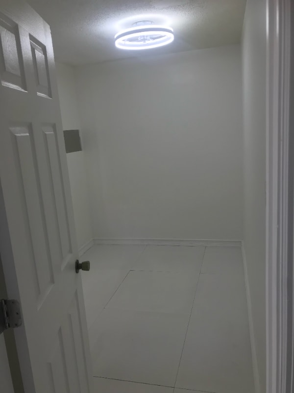 Foto del edificio - 19 NW 36th Ct