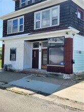 Building Photo - 1119 Sycamore St