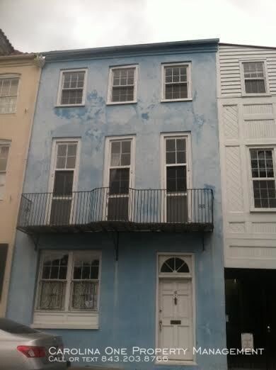 Primary Photo - 16 Queen St
