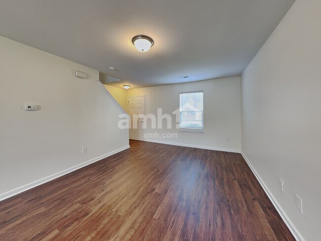 Foto del edificio - 2504 Tulip Poplar Cir