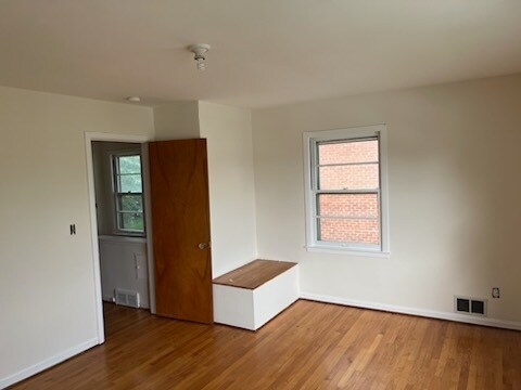 Building Photo - 510 W Stadium Blvd