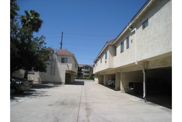 Building Photo - Westcourt Apartments