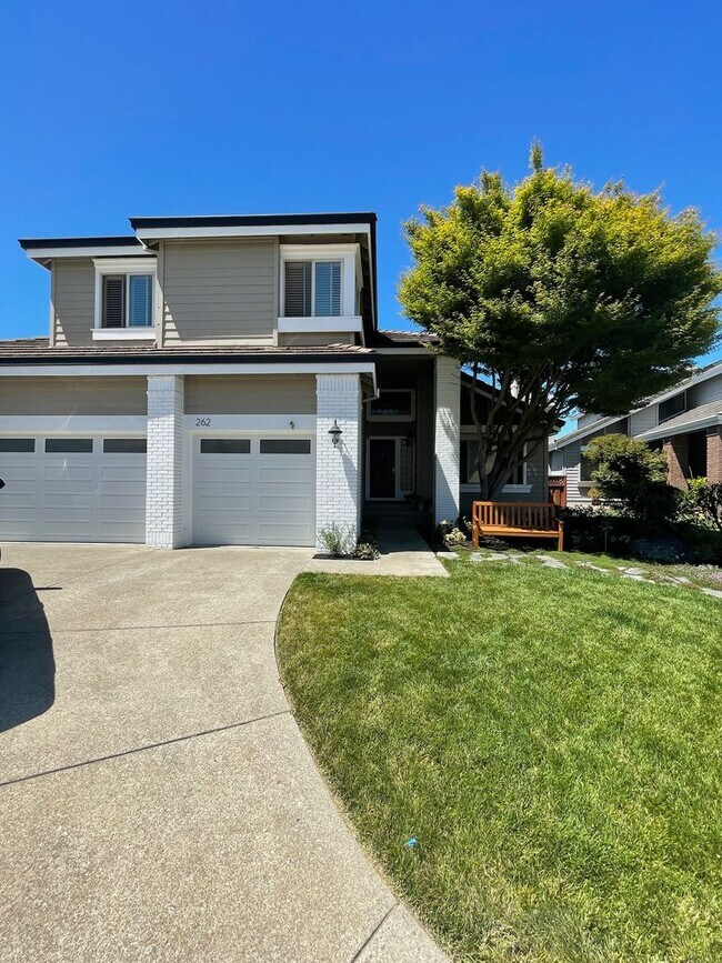 Building Photo - $6,950 Canyon Lakes Luxury 4BR – Designer Upgrades, Wine Bar & Best Views in San Ramon