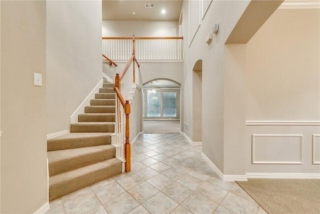 Building Photo - 2016 Deer Path Ct