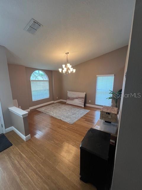 Foto del edificio - 602 Queensbridge Dr