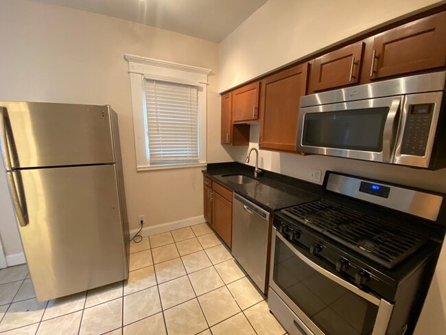 Building Photo - W Blake Ave 49-51 WR