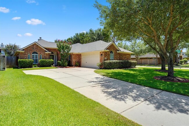 Foto del edificio - 26619 Summerbend Hollow Ln