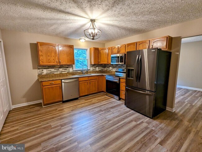 Foto del edificio - 28 Oakleaf Ct