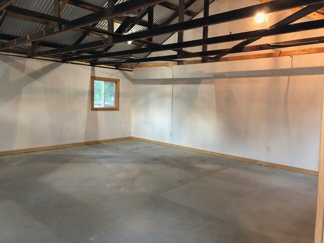 Foto del edificio - Jeffrey and Foothill Properties