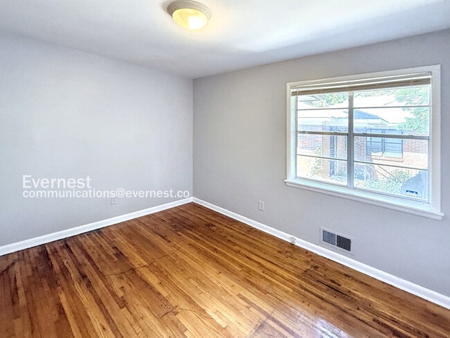 Building Photo - 8047 2nd Ave S