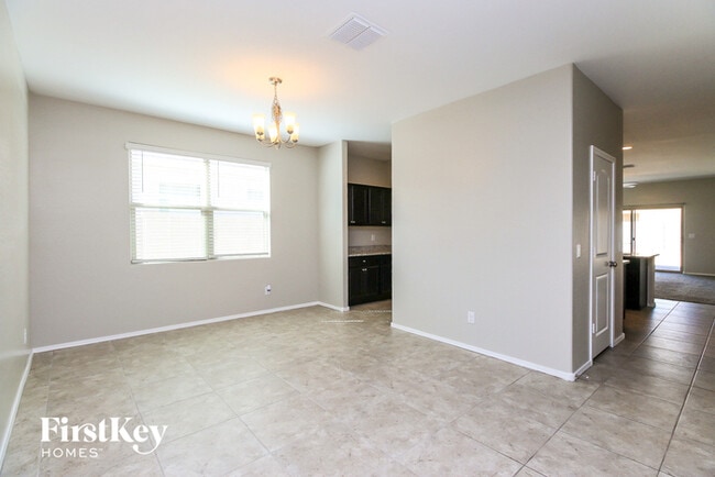 Building Photo - 10386 E Marigold Ln