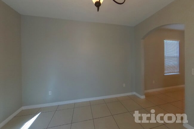 Building Photo - 509 Kestrel Dr
