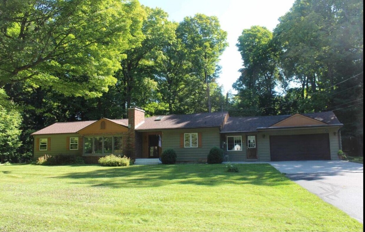 3215-n-10th-st-wausau-wi-54403-house-rental-in-wausau-wi